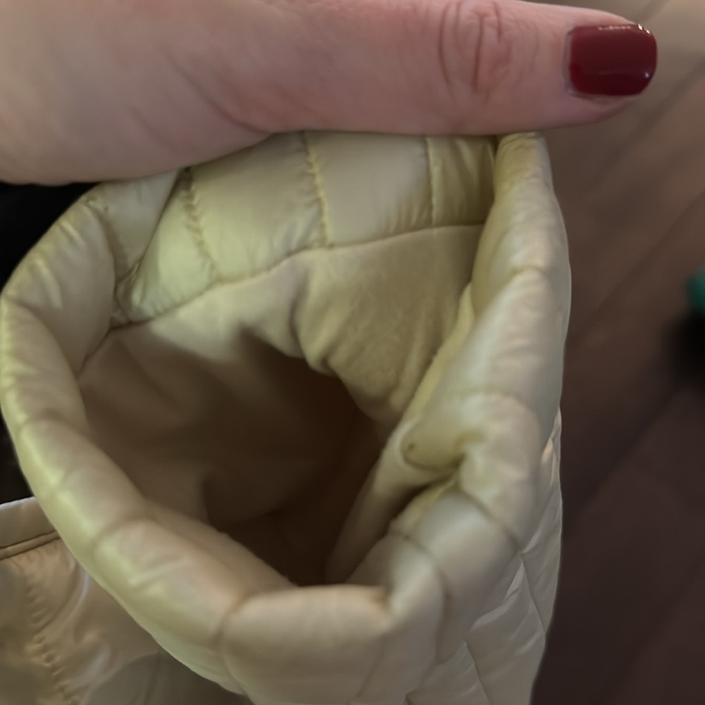 Patagonia Quilted Puffer Coat - Picture 8 of 8